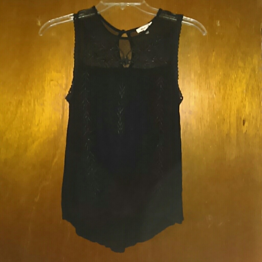 bleuh ciel embroidered tank